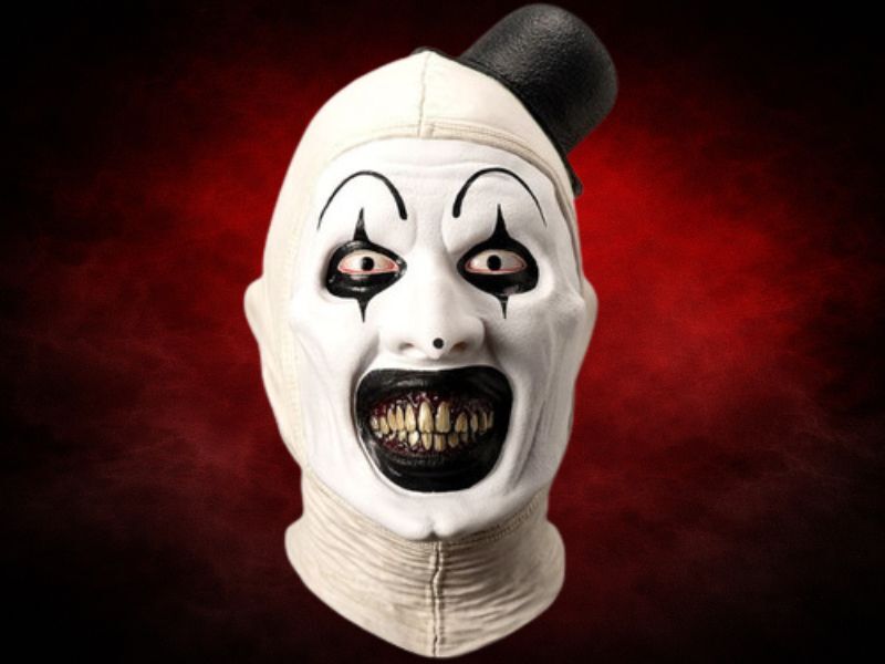 Horror Masks & Collectibles – Iconic Faces of Fear